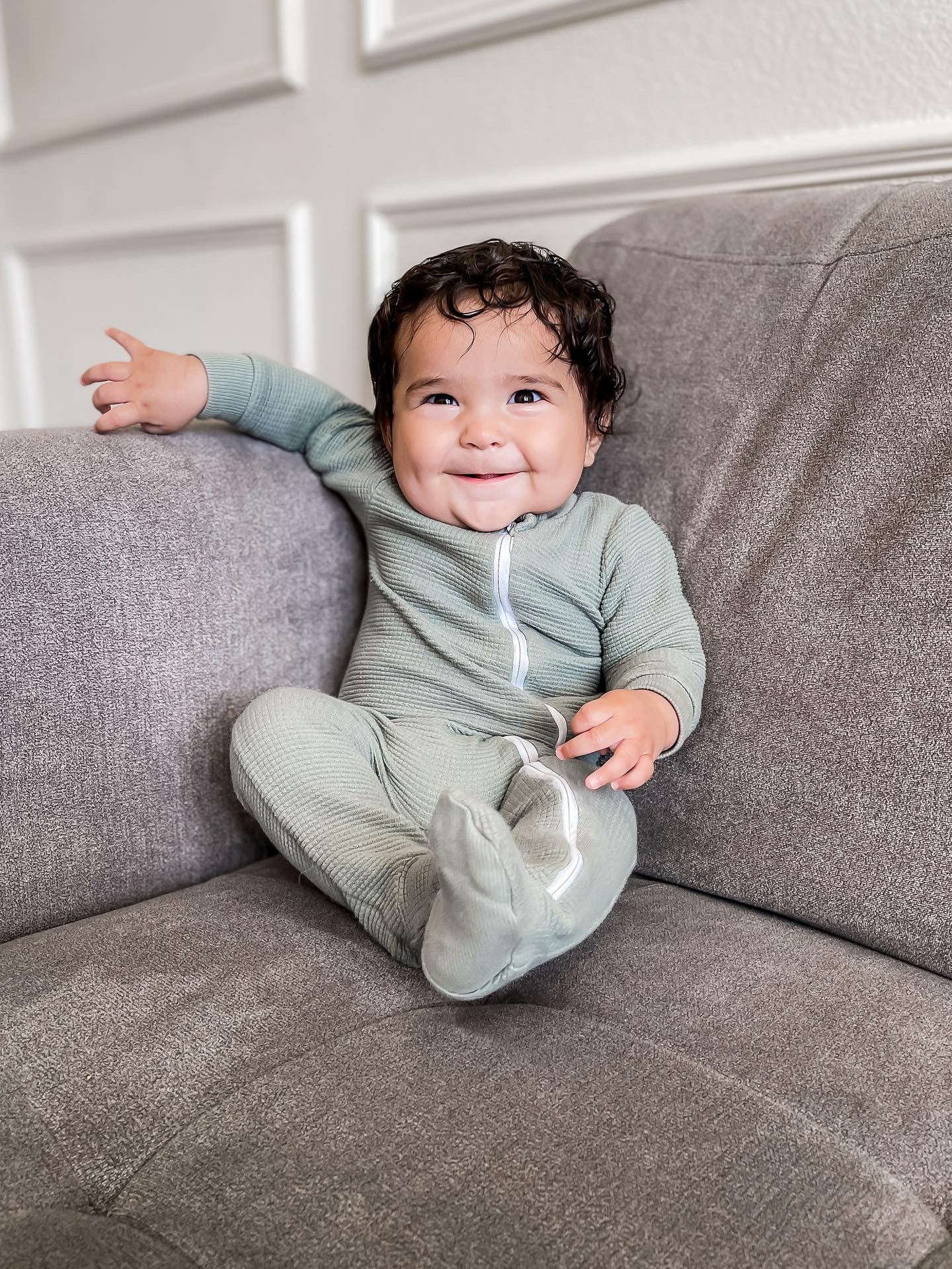 Zipped Footed Coverall Pattern with Mitten